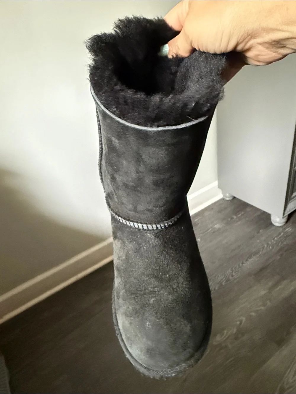UGG Bailey Bow II boots for girls in size 2, Great condition